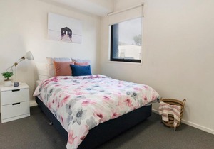 A Cozy & Comfy 2BR Apt Near Flemington Races