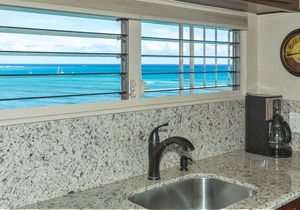 A View to Die for! 3 bedroom 3 bath on the sand at Waikiki Beach
