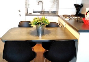 A3 Nice, cozy 2 BD up to 5 subway views