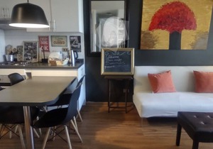 A3 Nice, cozy 2 BD up to 5 subway views