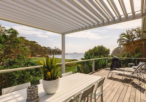 Absolute beach front holiday house in Malua Bay