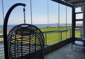Accommodation Front - Gorgeous 4 Sleeper Beachfront Apartment