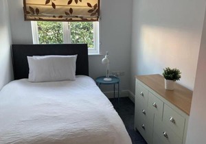 Addlestone - Stylish and modern 2 bedroom apartment