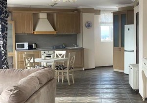 Admiral Plaza Apartments