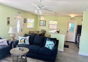 Adorable -Cocoa BeachHouse W/Private-Heated Pool- Short/Easy walk to our Beach!