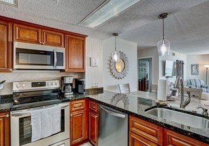 Adorable, recently updated oceanfront condo, amazing views!