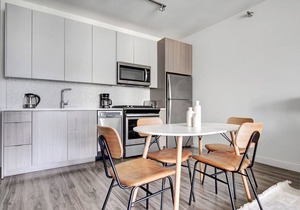 Airy South Loop 1BR w/Lounge, Pool & Gym near Grant Park, by Blueground