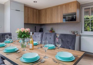 Alan Zastań House | Elegantly Decorated House with 3 Bedrooms | Garden with Play