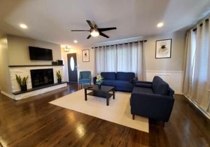 Albor Homes #3, Recently-Renovated!