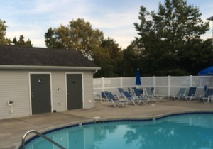 All linens included! 2BR 2B close to downtown Rehoboth with wonderful reviews!