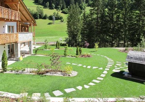 Alpine Mountain Chalet (HE9KUHM)