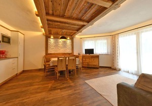 Alpine Mountain Chalet (HK431F2)