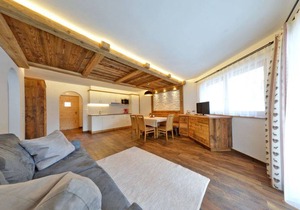 Alpine Mountain Chalet (HK431F2)