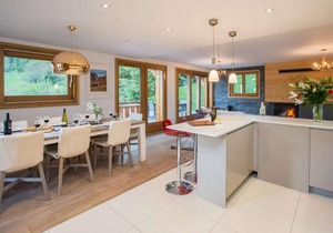 ALTAKA 4 in Morzine with 4 bedrooms and 3 bathrooms