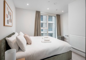 ALTIDO 2BR Apt w/terrace in Nine Elms