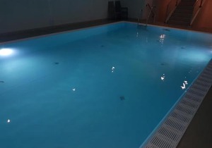 Am Pool und Strand 8