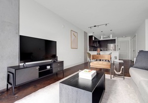 Amazing Bellevue 1BR w/Gym & Coffee Bar, near shopping, by Blueground