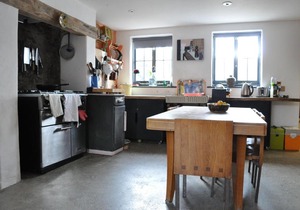 Amazing Colourful 3-Bed House in Camberwell