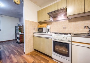 Amazing home in Kruncici with jacuzzi