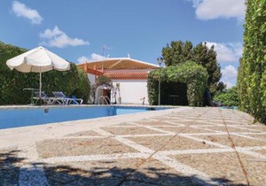 Amazing Home In Olvera With 4 Bedrooms, Wifi And Outdoor Swimming Pool
