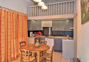 Amazing Home In Raphèle-Lès-Arles