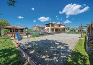 Amazing home in Rezanci