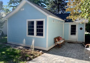 AMAZING Leland location 3BR/2+Baths Access 4 LK MI/3 LK Leelanau BEACHES/sunsets
