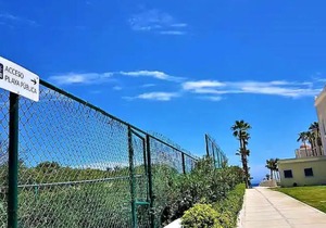 AMAZING STUDIO CONDO 2 BLOCKS FROM THE BEACH