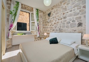 Amelie 4 - Studio Apartment, Sleeps 2