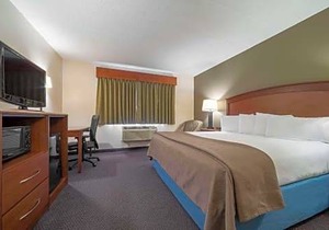AmericInn by Wyndham Hutchinson