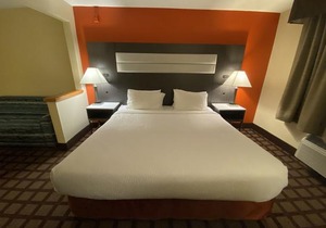 AmericInn by Wyndham Hudson