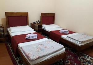 Amir-Yaxyo Hotel