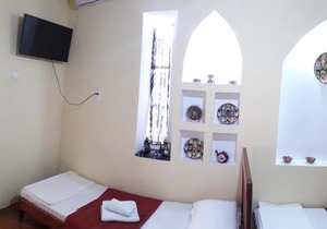 Amir-Yaxyo Hotel