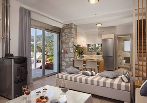 AMMOS-CEDAR BAY BEACHSIDE VILLAS -LUXURY STONE VILLA -PRIVATE POOL