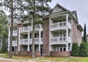 Anderson Creek Resort Condo on Golf Course w/ Pool