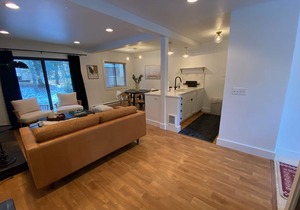 Andora Villa #123 Newly Remodeled 2 BR/2Bath, Centrally Located, Close to Town Center