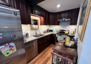 Andora Villa #143, Modern 2 BR / 2Bath, Centrally Located, Close to Downtown