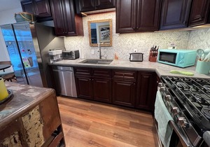 Andora Villa #143, Modern 2 BR / 2Bath, Centrally Located, Close to Downtown