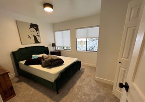 Andora Villa #143, Modern 2 BR / 2Bath, Centrally Located, Close to Downtown