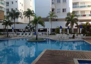 Apartamento 3 Quartos em Frente à Praia do Forte
