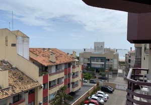 Apartamento com Vista do Mar em Residencial com Piscina