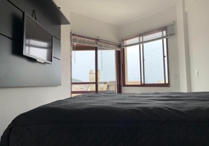 Apartamento com Vista do Mar em Residencial com Piscina