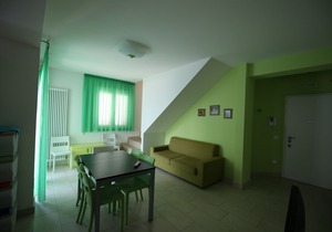 Apartment 20 Meters From The Sea 7 Beds With Small Sea View