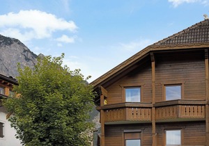 Apartment "Rosalpina 3" in the Middle of the Ski Area with Mountain View, Wi-Fi & Balcony