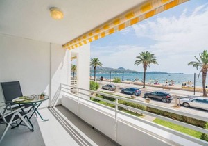 Apartment - 1 Bedroom with WiFi and Sea views - 109024