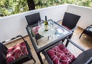 Apartment 1,yellow,for 4 People,500 Meter from the "Grate Beach",Breakfast incl.