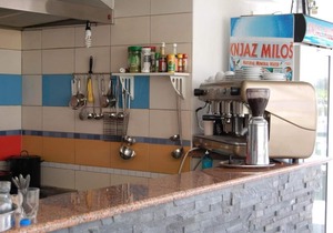 Apartment 1,yellow, for 5 People,500 Meter from "Grate Beach",Breakfast included