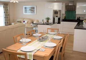 Apartment 11 - Latitude 51