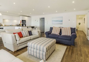APARTMENT 18, BURGH ISLAND CAUSEWAY, with pool in Bigbury-On-Sea