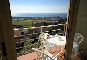 Apartment - 2 Bedrooms with Sea views - 107756